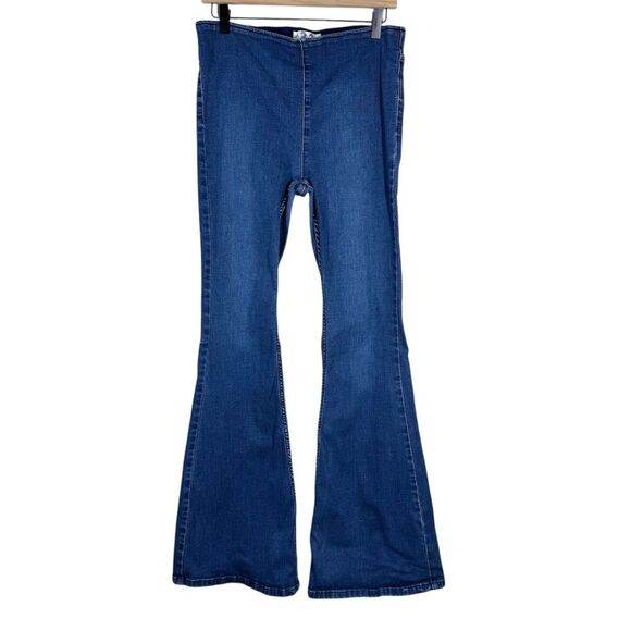 Free People Penny Pull On Flare Jeans Stretch Boho Festival Bell Bottoms Size 31 - Picture 1 of 7